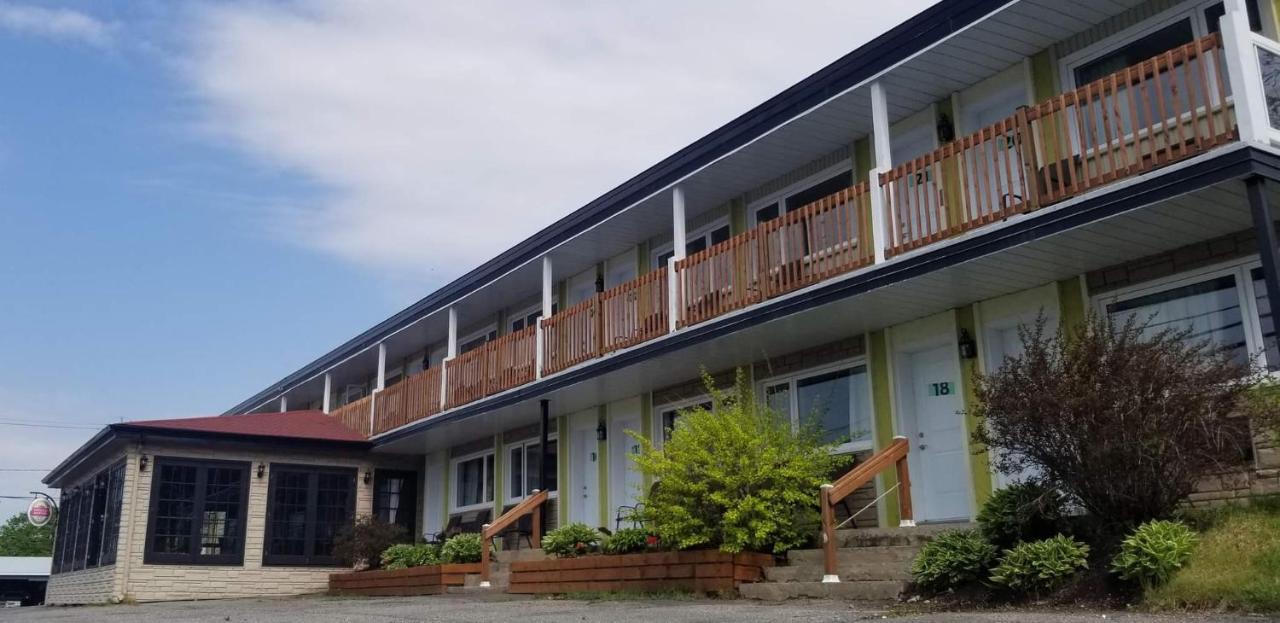 Lac-Etchemin Auberge Happy Logis מראה חיצוני תמונה